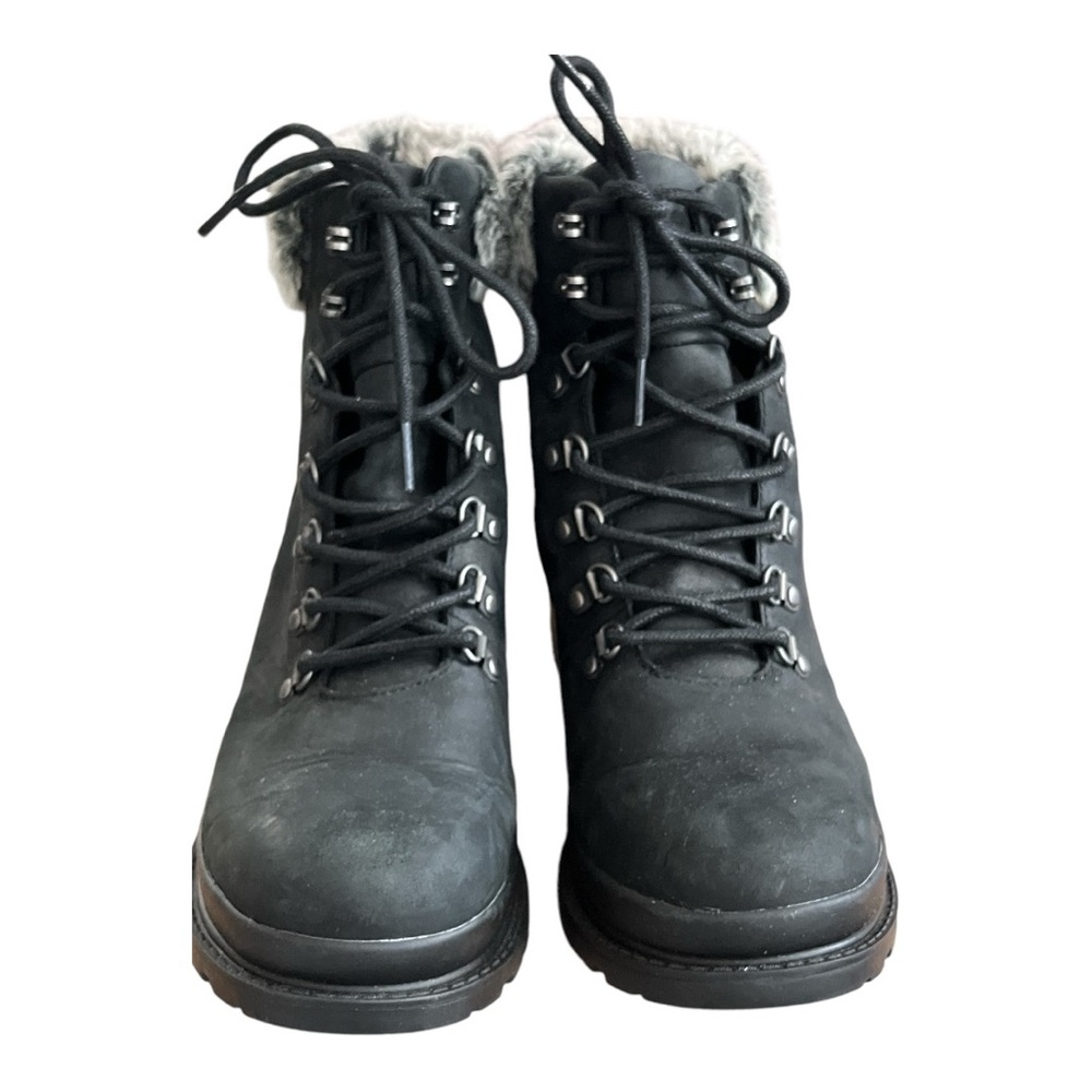 Muck Women's Liberty Alpine Lace Supreme Boot (Black Leather/Faux Fur) Size 10 - Picture 2 of 7